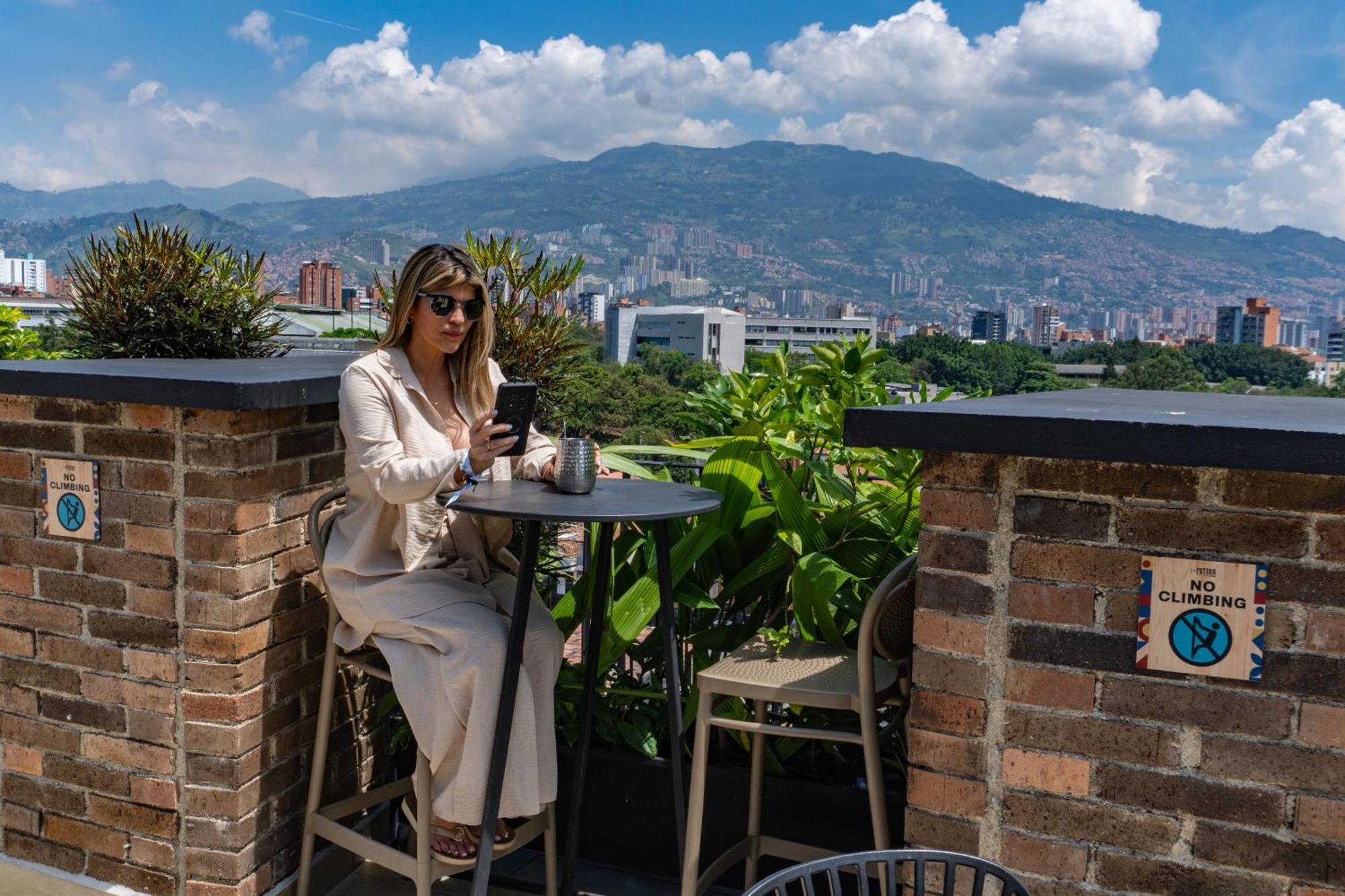 Los Patios Cool Living Medellín Exterior foto